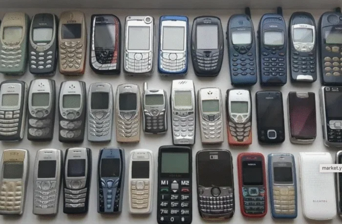 Почему люди переходят со смартфонов на кнопочные телефоны