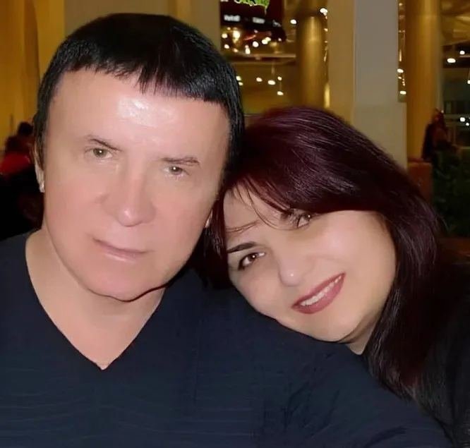 Анатолий Кашпировский с супругой