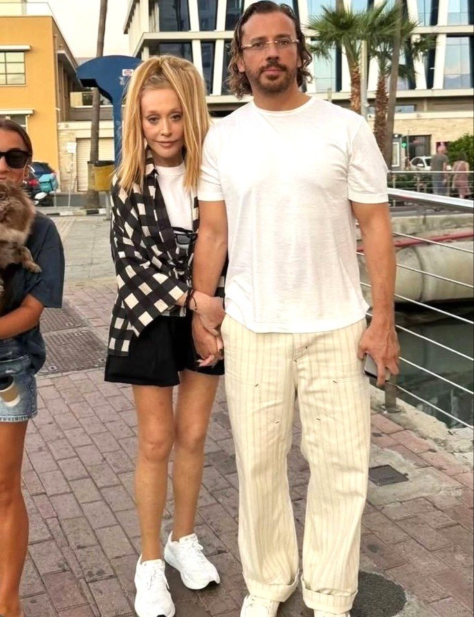 Алла Пугачева на фотографии поклонницы без профессиональной ретуши